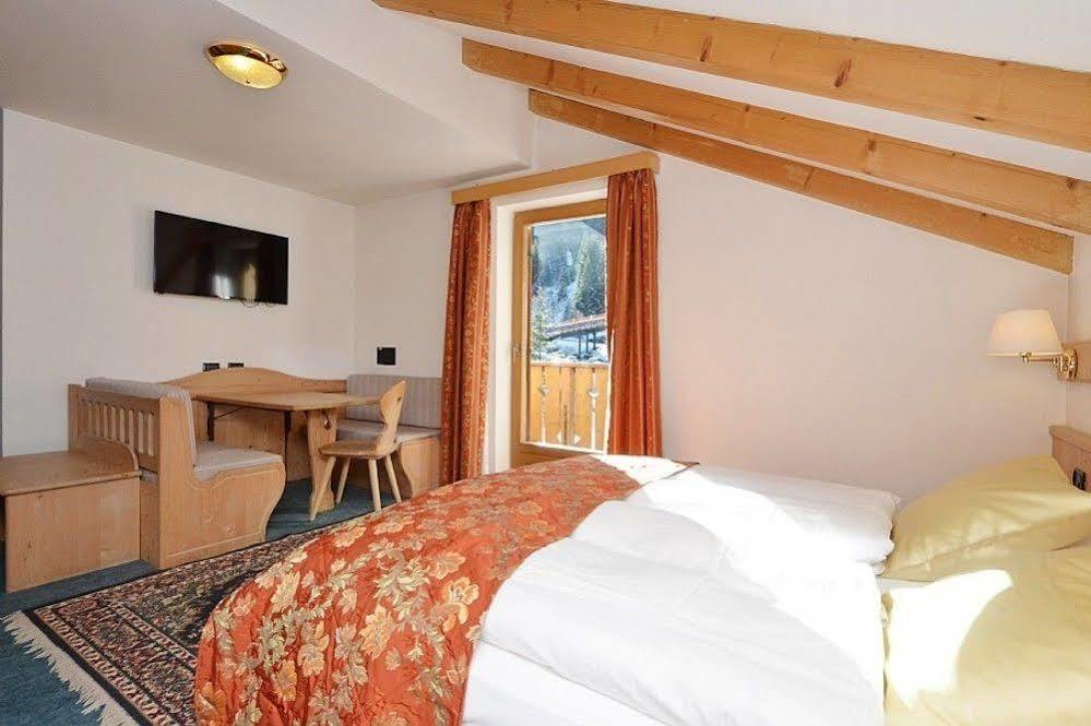 Hotel Malga Passerella Moena Eksteriør bilde